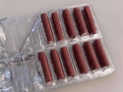 广东妈妈转身瞬间孩子误食摔炮被炸伤，外观似糖果隐患大引关注