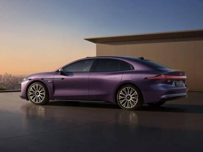 广汽昊铂A800 3月4日上市：华为智驾加持，三电机四驱动力可选