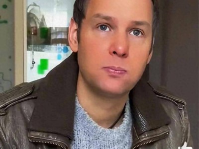 英国女婿砂糖橘“狂炫”月余变黄皮肤，网友热议：水果染色笑料多