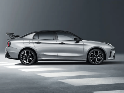 领克03大尾翼版官图亮相 2026年上市 动力强劲内饰炽热