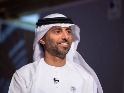 阿联酋富豪青睐问界：200台背后是对中国豪华SUV新体验的认可