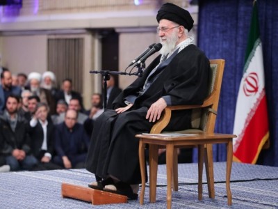 伊朗最高领袖哈梅内伊遇袭身亡