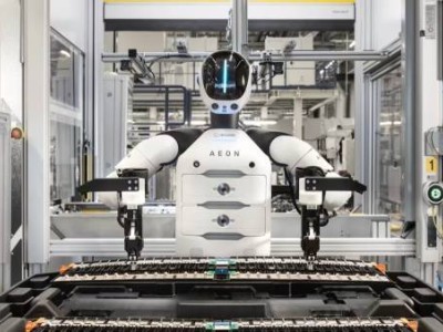 宝马莱比锡工厂引入人形机器人，海外车企竞逐“具身智能”新赛道