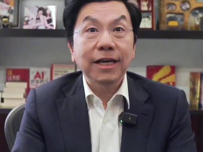 李开复回应Anthropic指责：蒸馏无错，该公司曾盗版且还欠我稿费