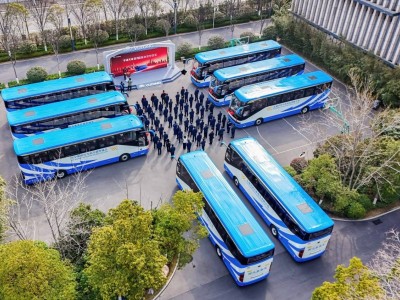 宇通“双高端旗舰”再发力 天域S12交付助力高品质出行全场景覆盖