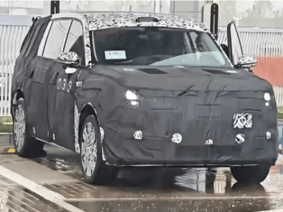 小米YU9路测新进展：真灯亮相，5米2大车身+后轮转向，或年内上市