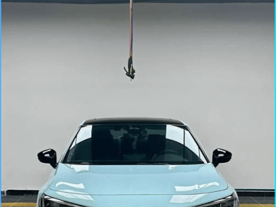 11代思域2.0L混动版：空间舒适驾驶爽，价格劝退务实党