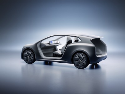 Lucid双座Robotaxi概念车亮相，取消方向盘及踏板