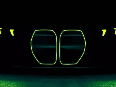 宝马M系列新赛车预告来袭 发光双肾格栅成焦点 或为M4 GT3 Evo升级款