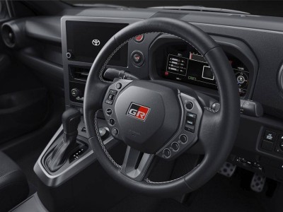 2026款GR雅力士海外焕新登场：操控升级舒适进阶，小钢炮再添魅力