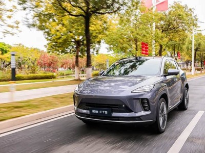 广州复杂路况实测星途ET5:猎鹰700智驾亮眼,加价5000元礼包值不值?