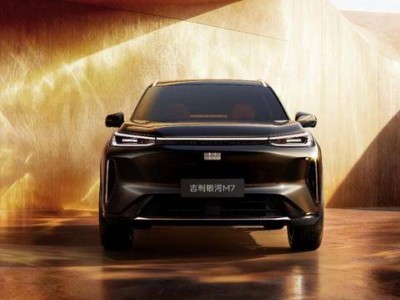 吉利银河M7技术首秀：225km纯电续航+1730km综合续航重塑混动SUV新标杆