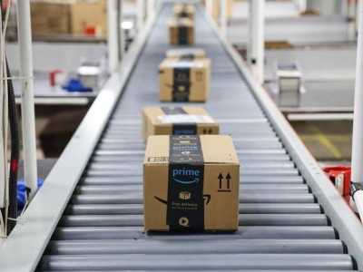 即时零售浪潮下物流提速竞速：亚马逊京东“抢时间”，成本效率如何平衡？