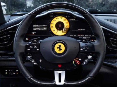 法拉利CEO直言触控按键成本低，法拉利回归实体按键引领内饰设计新方向