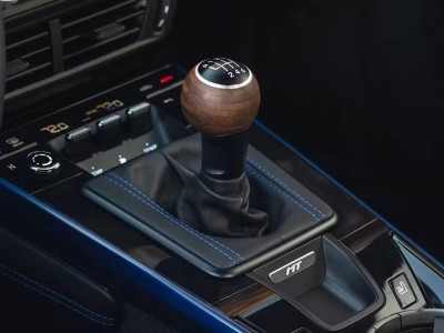 保时捷新专利：自动挡可切换手动模式 模拟传统换挡手感来袭