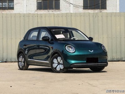 五菱缤果Pro实车登场，复古外观吸睛，4050mm车身配403km续航实力不俗