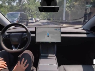 视力衰退者购特斯拉FSD引争议：L2辅助难担安全重任 风险隐患重重