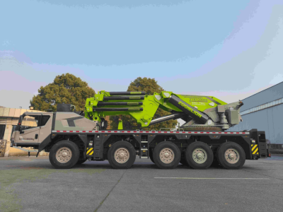 中联重科“巨无霸”起重机亮相随州，核心技术突破助力智能工厂高效生产