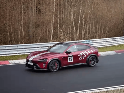 小米YU7 GT纽北赛道展实力，高性能配置拉满，能否冲击量产SUV圈速榜首？