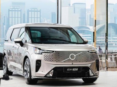 沃尔沃EM90：安全豪华双在线，从81.8万直降至50万出头，性价比爆棚！