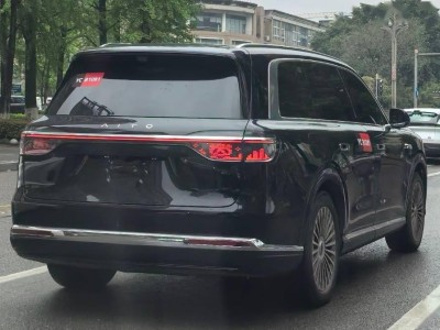 苹果折叠屏iPhone试产引关注；问界M9新设计曝光，NASA阿耳忒弥斯2号创纪录