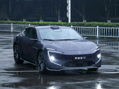 新款阿维塔12携太行智控2.0上市 增程纯电双版本 智能与性能双升级