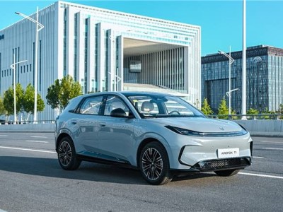 极狐T1入门即享高配体验，续航颜值双在线，A0级市场新标杆来了