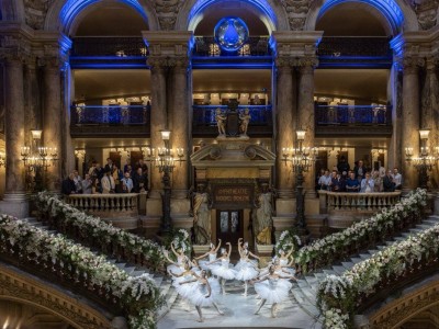 腾势巴黎歌剧院欧洲上市 科技赋能优雅开启全球化豪华出行新征程