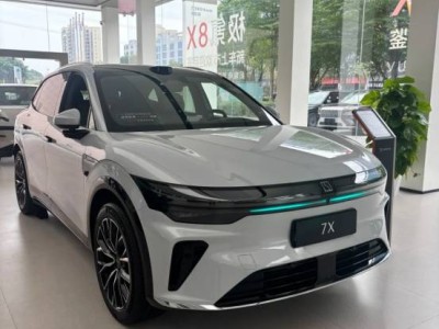 家用出行选车难？极氪7X与ModelY高速补能及家用细节大比拼