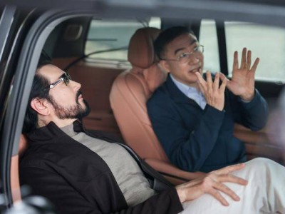 零跑D19：以诚意定价与硬核自研，让旗舰体验走进千家万户