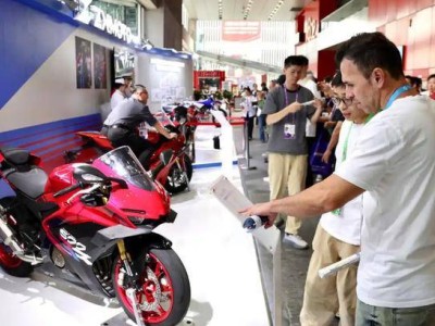 广交会传喜讯！张雪机车斩获千余订单 首批欧洲产品六月发运