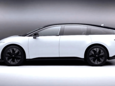 福特已取消三排座纯电SUV原型车亮相 曾规划增程版续航达885公里