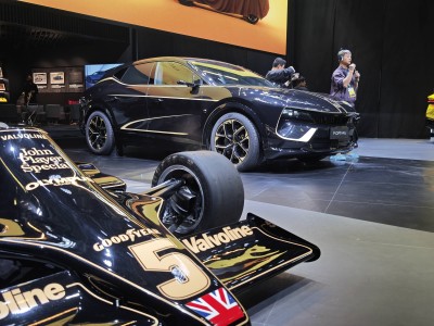 2026北京车展：莲花For Me黑金限量版亮相，超强性能与独特设计引关注