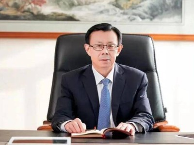 75岁烟台首富王伟修：万亿光模块巨头背后，财富跃升与隐忧并存