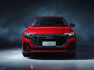 一汽奥迪SQ8轿跑SUV登场，4.0L V8引擎配四驱，售价113.98万元