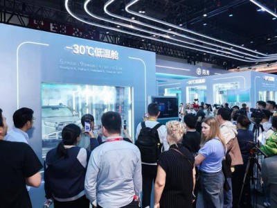 北京车展比亚迪大放异彩：技术矩阵领航，产品矩阵进化，全球化加速