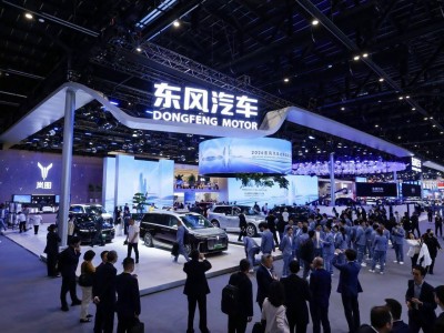 东风汽车“东方风起2030”启航，多款新车技术亮相，共绘出行新纪元