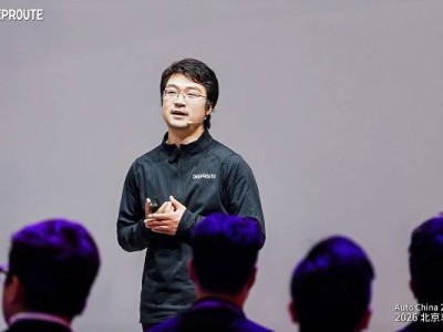 元戎首席科学家阮翀首秀：基座模型破局智驾困境，驱动组织AI变革