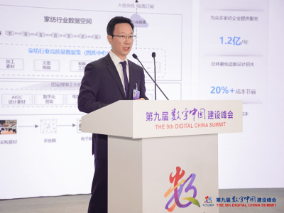 华为混合云“Data+AI”双轮驱动，以创新架构筑牢安全基石释放数据潜能