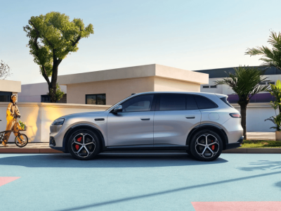 问界M6“大变身”：从商务稳重到年轻运动，重新锚定用户群