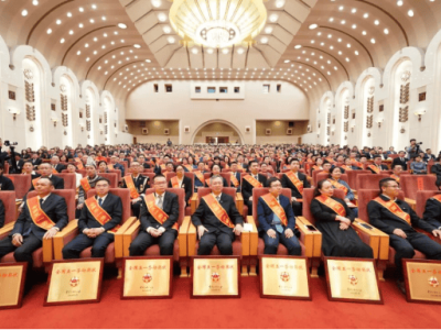 绿色转型领航新质生产力 宇通重工以创新实力斩获全国五一劳动奖状