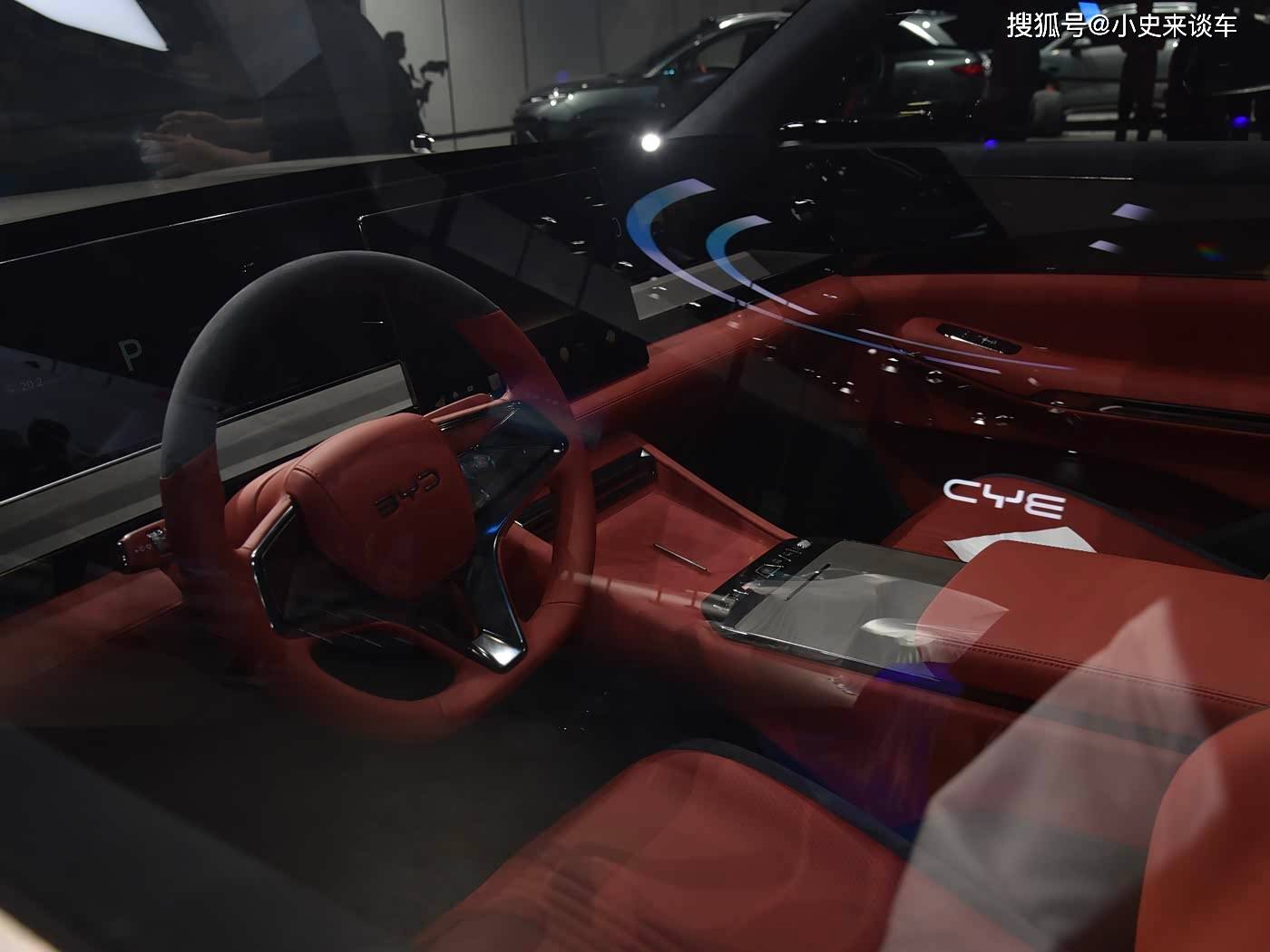 比亚迪唐9系内饰图