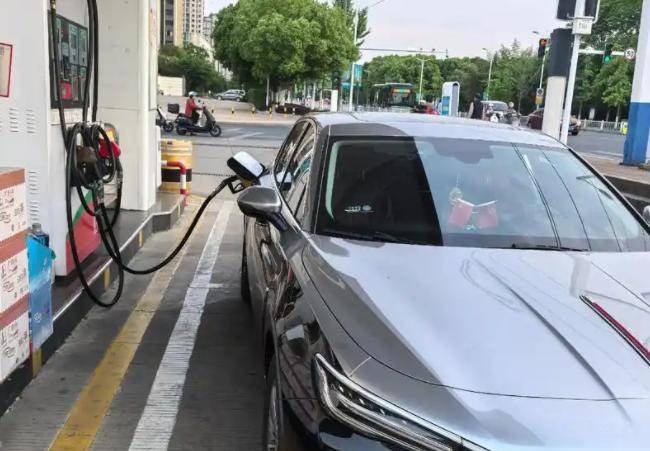 如何轻松自助下单微博低价粉丝？揭秘高效涨粉技巧